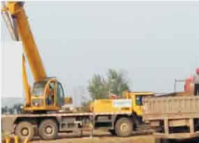 16T  起重機(jī)